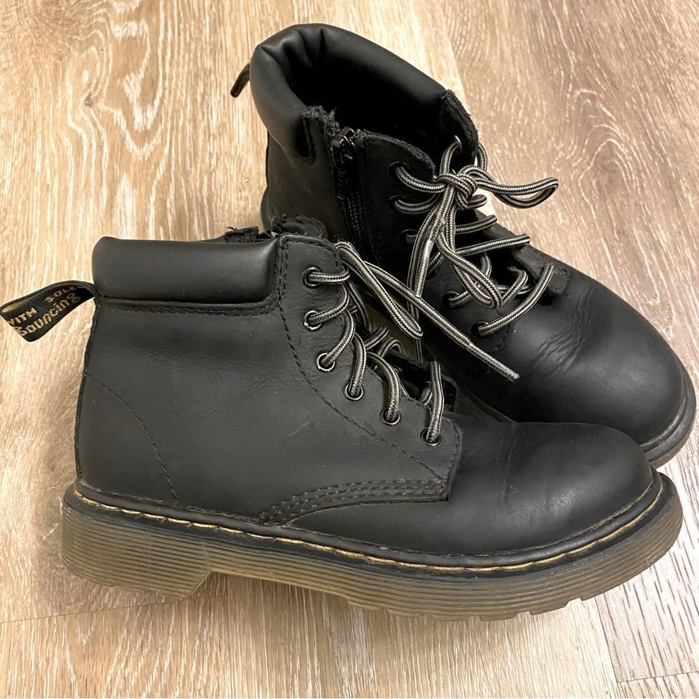 Dr. Marten Padley Leather Lace Up zipper side Black leather combat boots girls 1